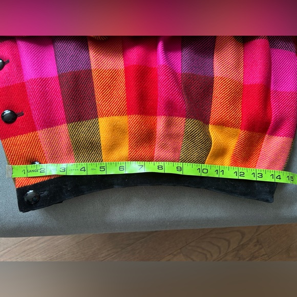 ESCADA s36 plaid wool skirt-likely vintage-pristine-pleated-side bottom-velvet - Picture 5 of 5